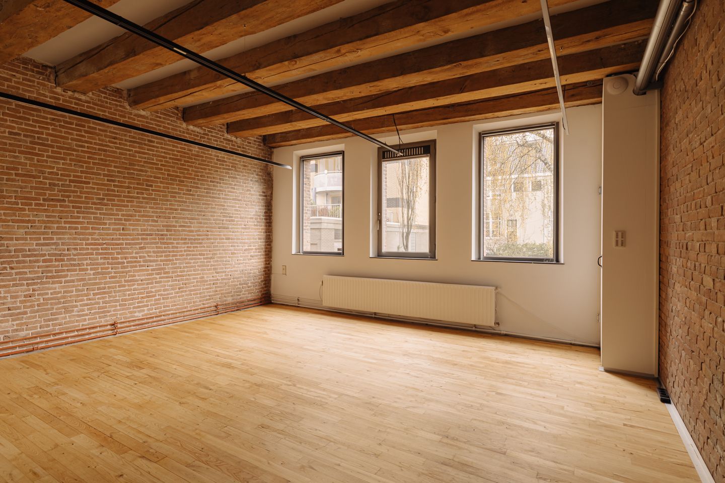 View photo 1 of Entrepotdok 55-B