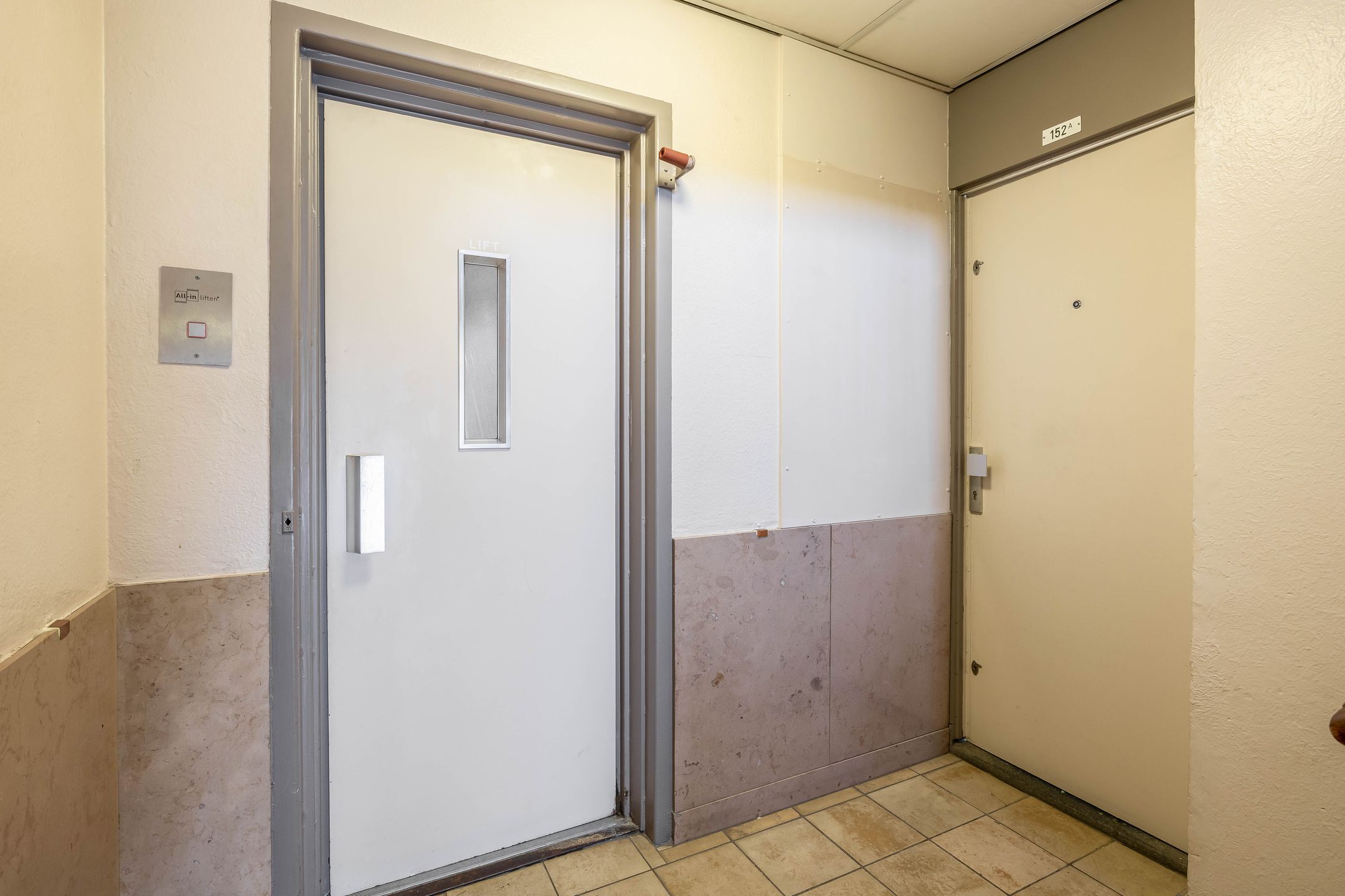 Foto 9 van 's-Gravendijkwal 152-A