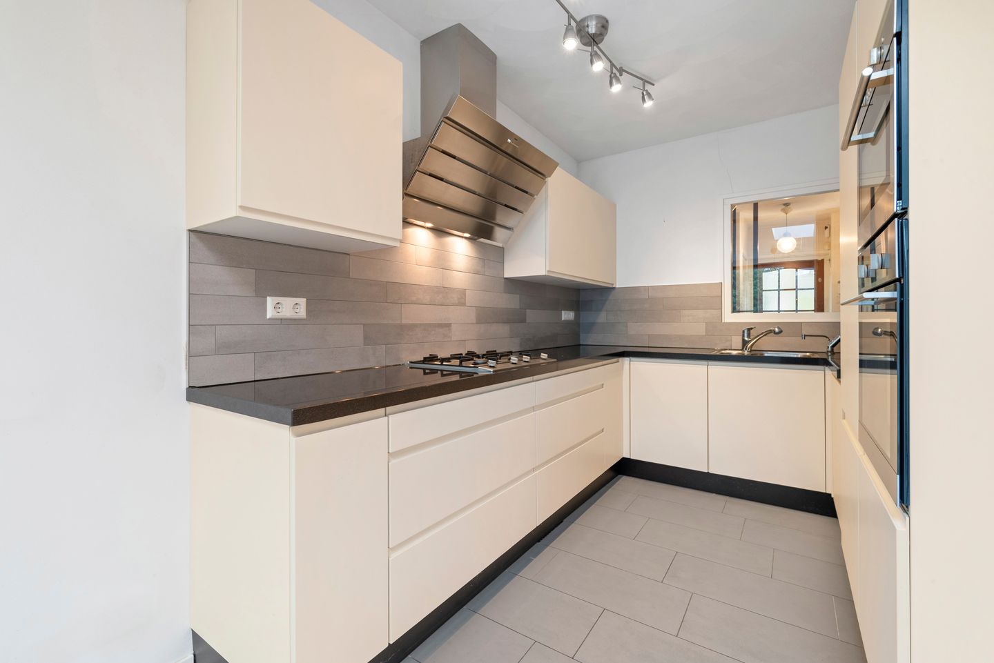 Foto 14 van Kolonel Clarklaan 12