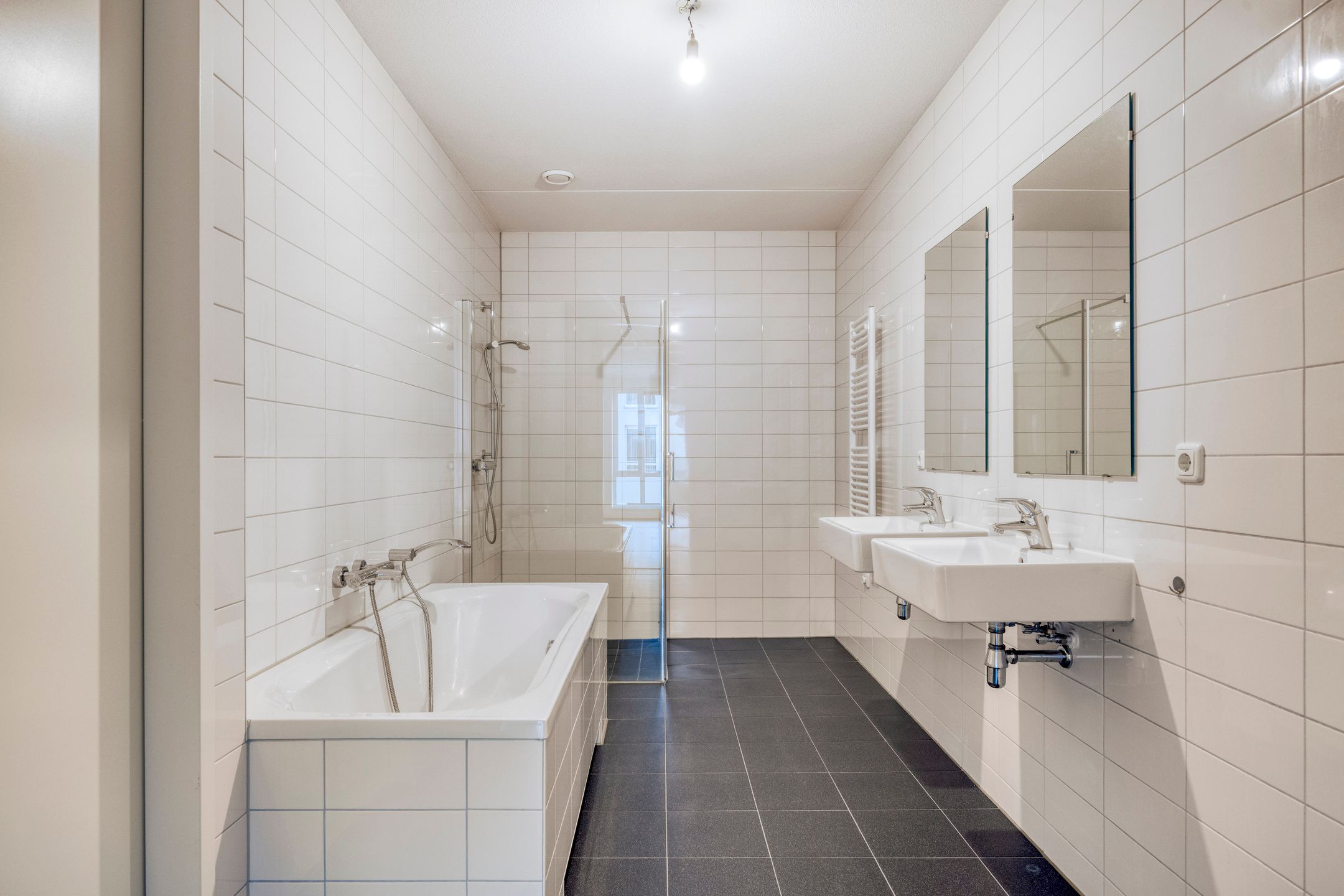 Foto 21 van Piusplein 28-25