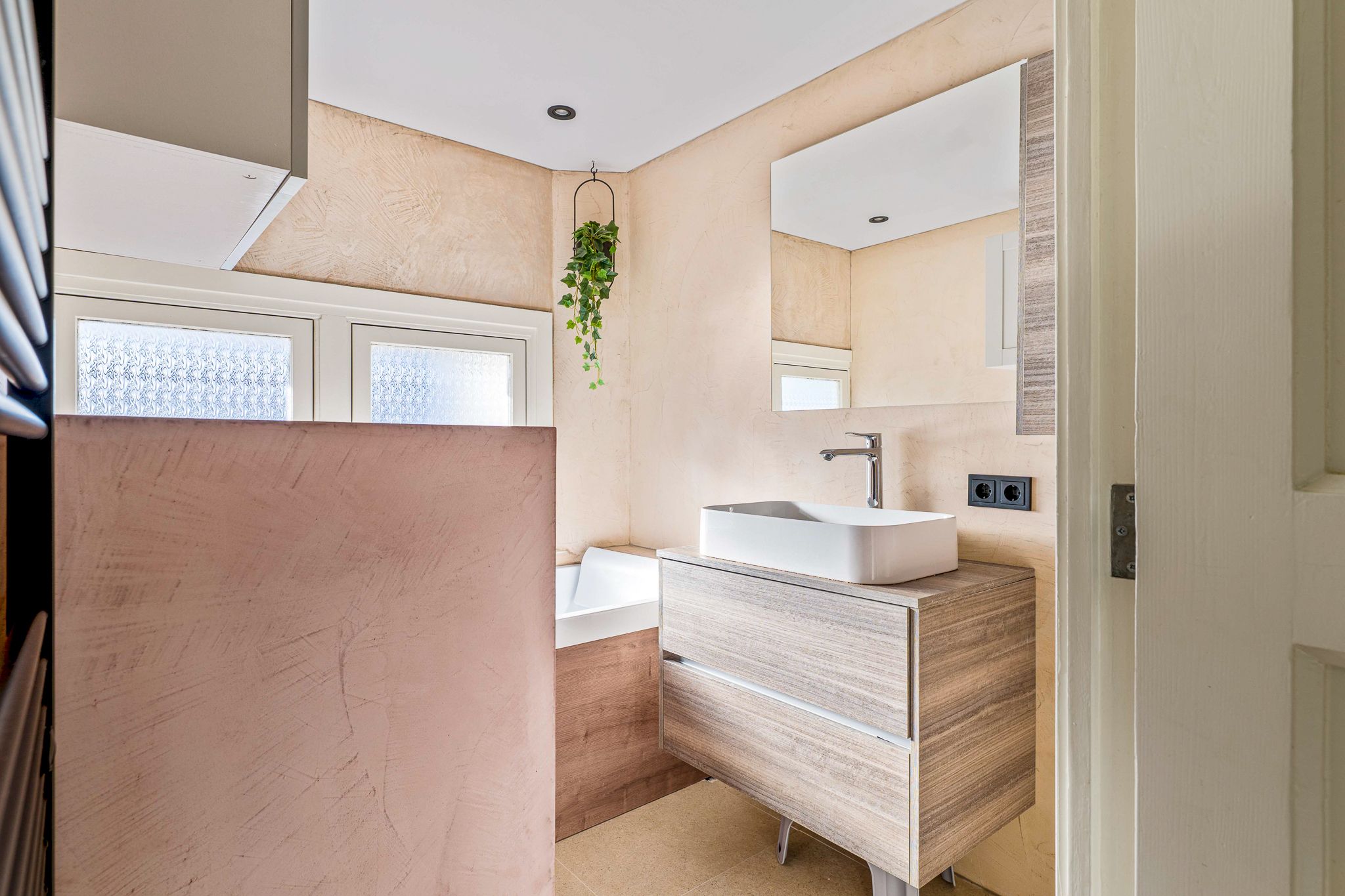 Photo 36 of Professor Dondersstraat 12