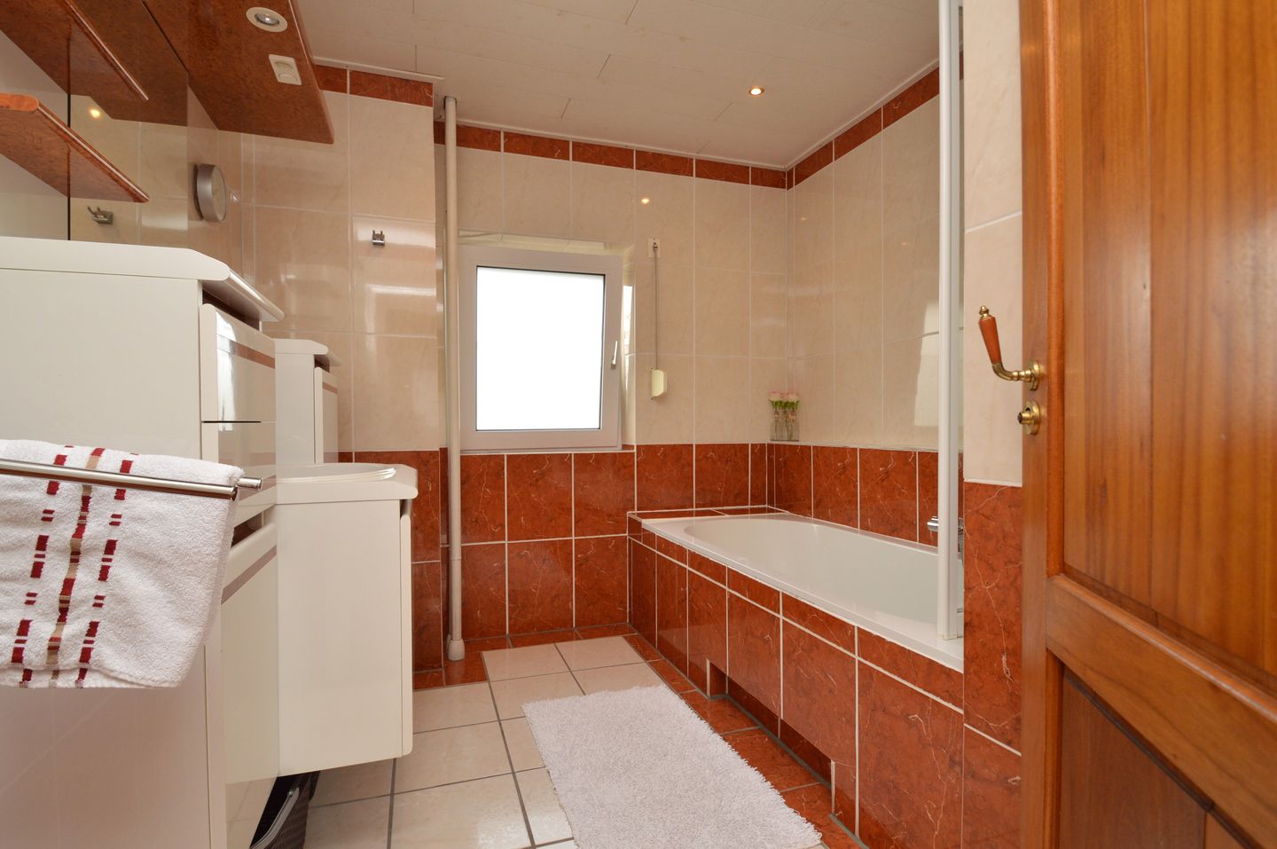 Photo 20 of Burgemeester v.d. Wildenberglaan 43