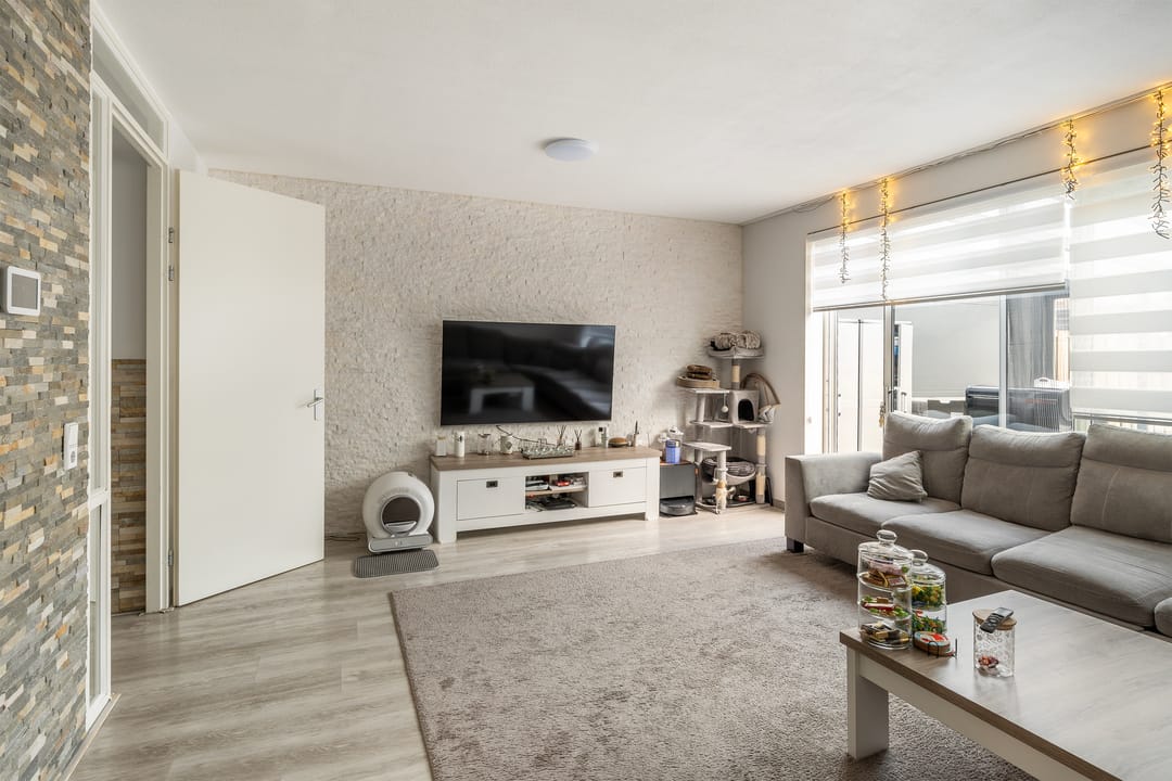 Photo 11 of P J Troelstralaan 26