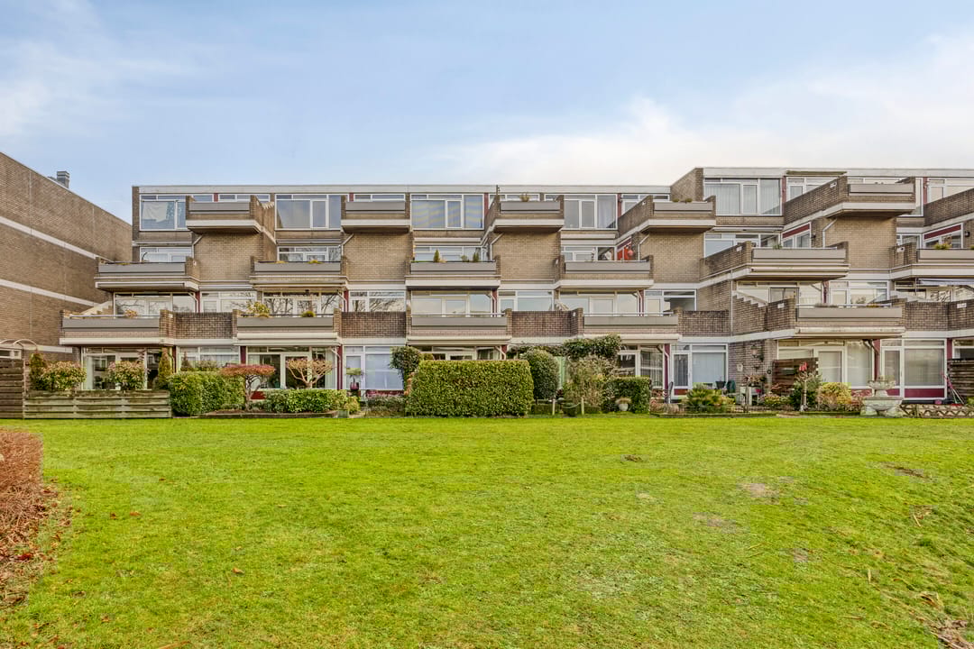 Photo 2 of Engelsmanplaat 36