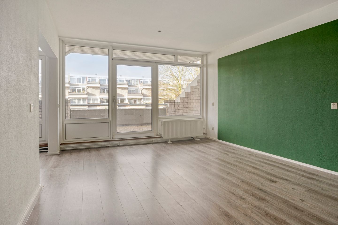 Photo 4 of Engelsmanplaat 36