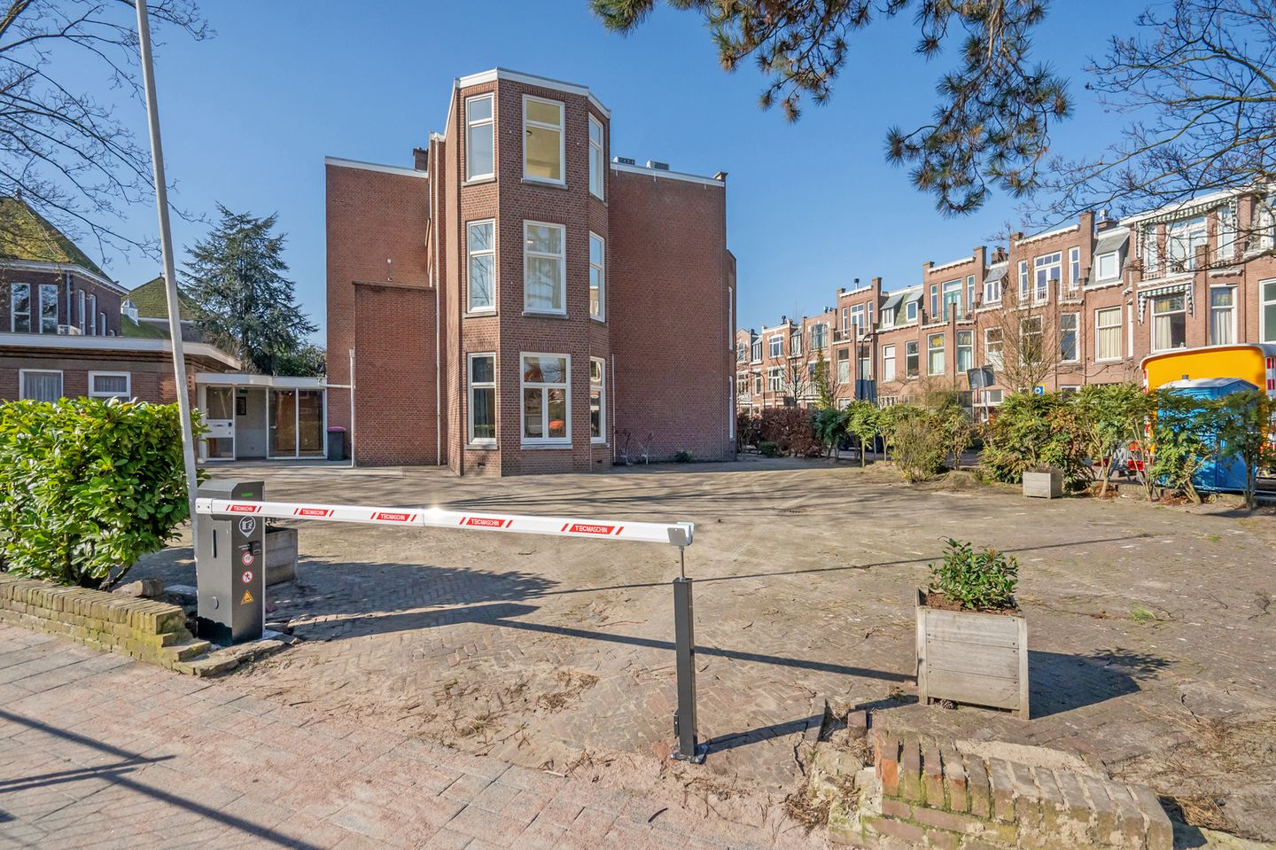 Bekijk foto 3 van Julianastraat 7