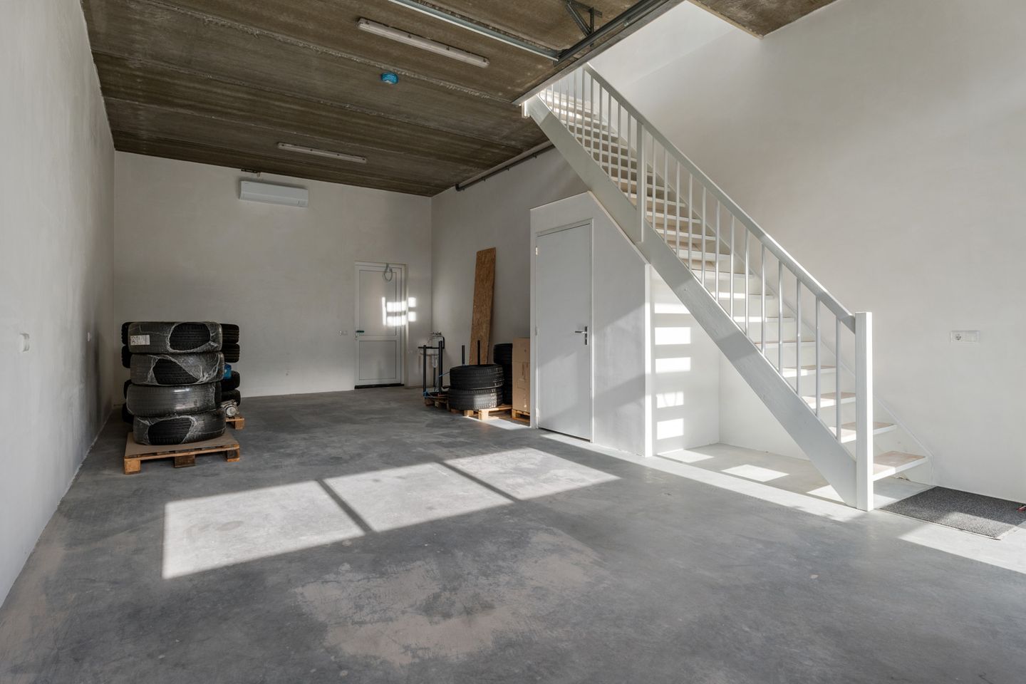 View photo 2 of Lamsoor 7-b