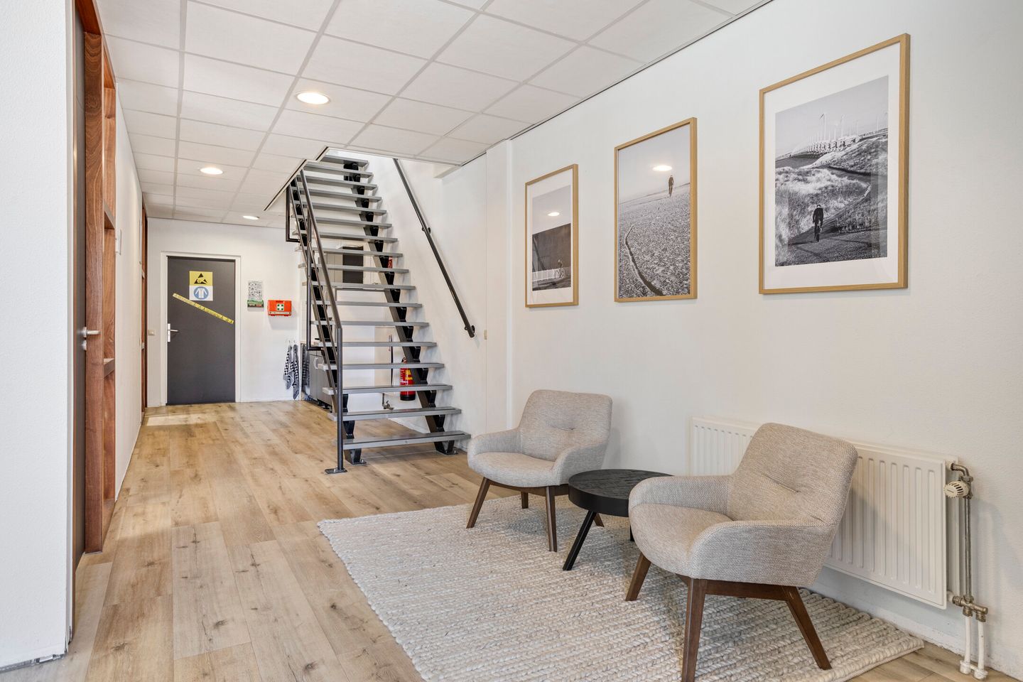 View photo 4 of Esp 252