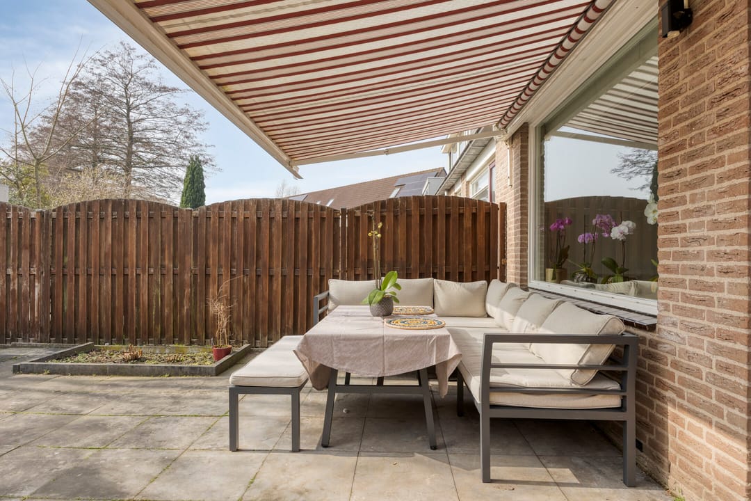 Well-maintained family home with sunny south-facing garden in Schollevaar — 13