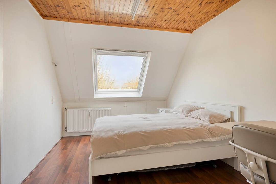 Well-maintained family home with sunny south-facing garden in Schollevaar — 31