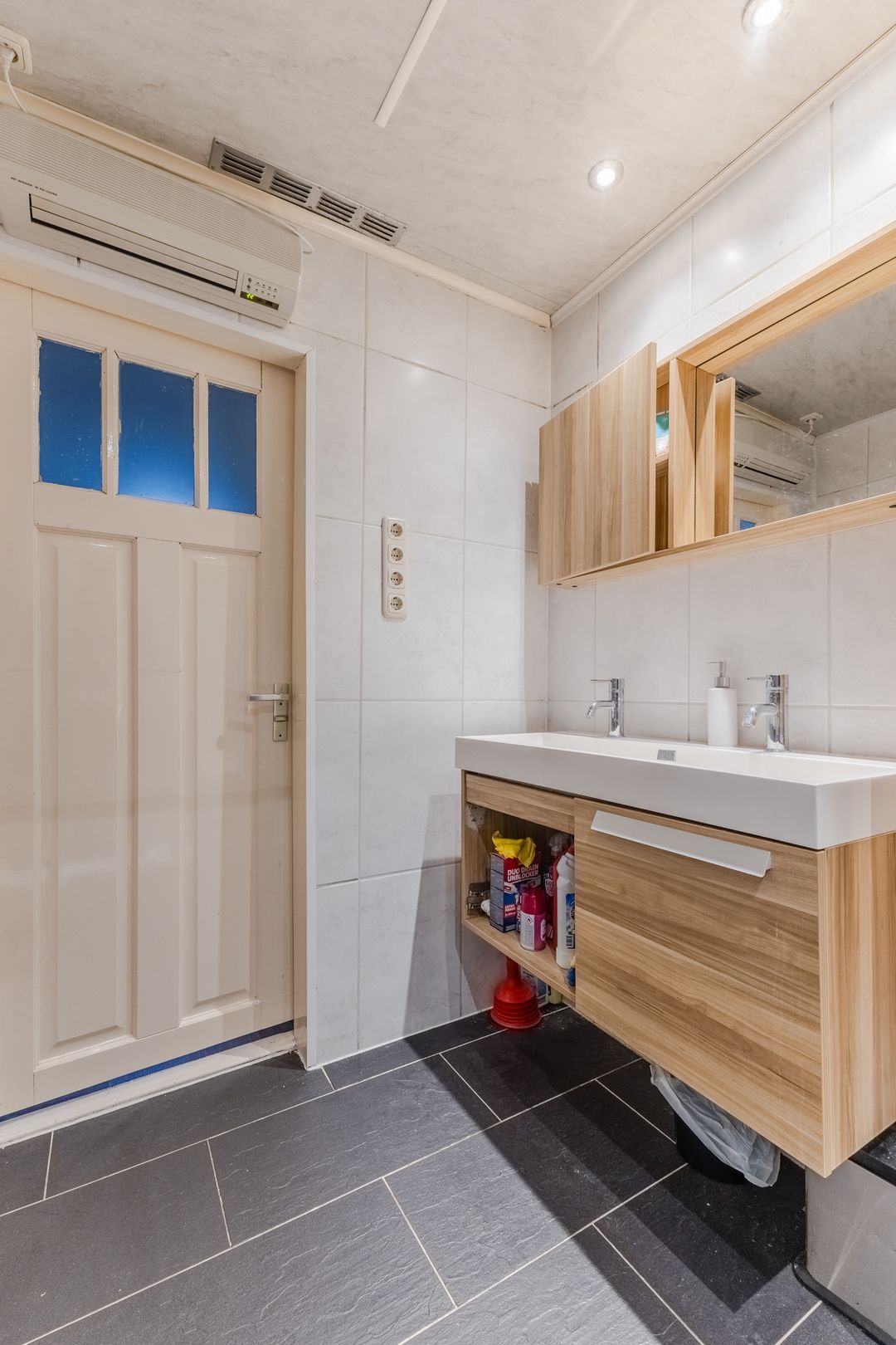 Spacious Characteristic Family Home in Zaandam Oud West — 22