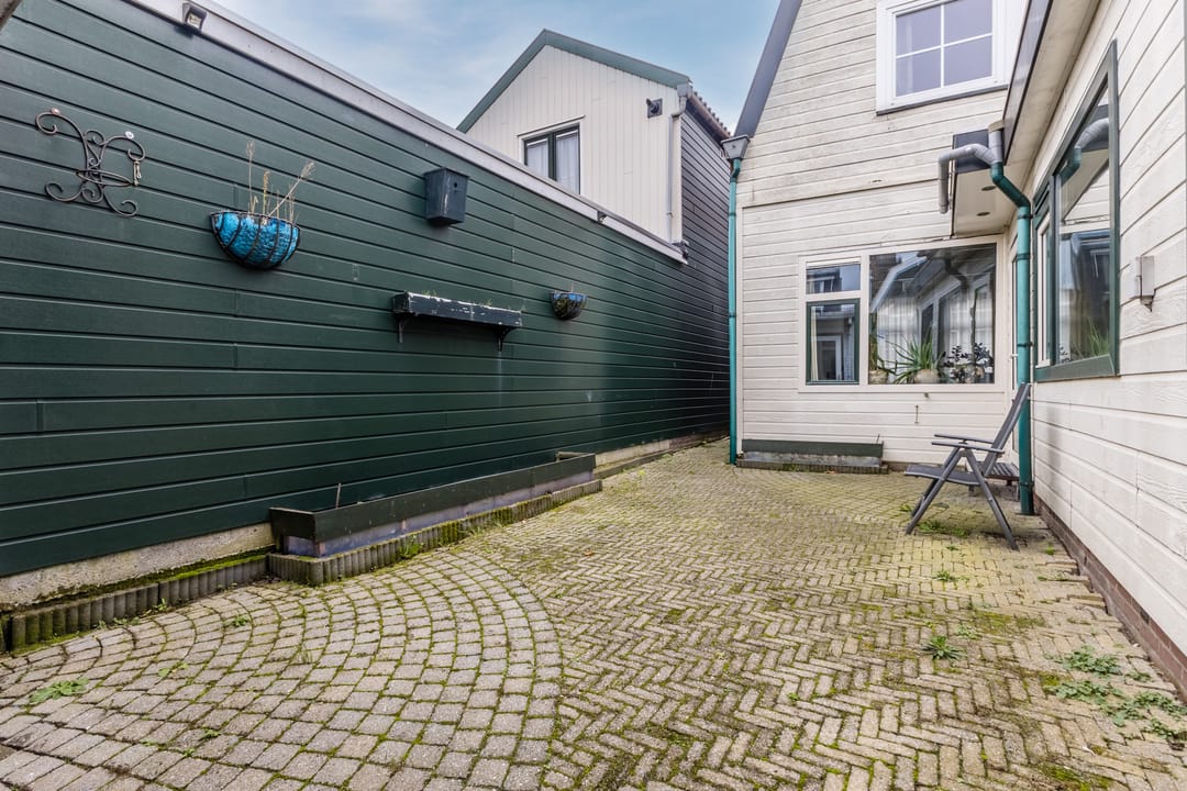 Spacious Characteristic Family Home in Zaandam Oud West — 37