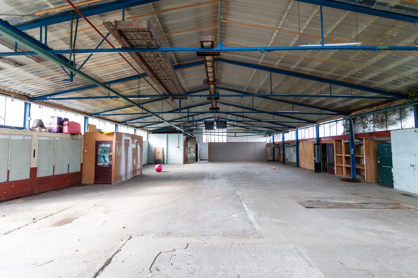 View photo 2 of Prins Bernhardstraat 6