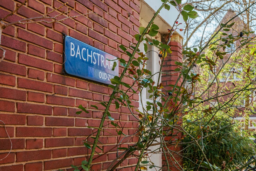 Photo 11 of Bachstraat 11