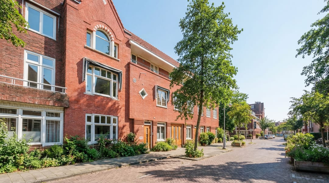 Photo 13 of Bachstraat 11