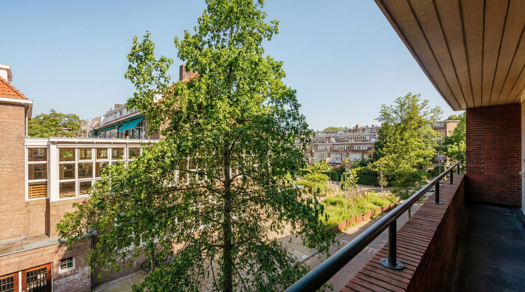 Photo 16 of Bachstraat 11