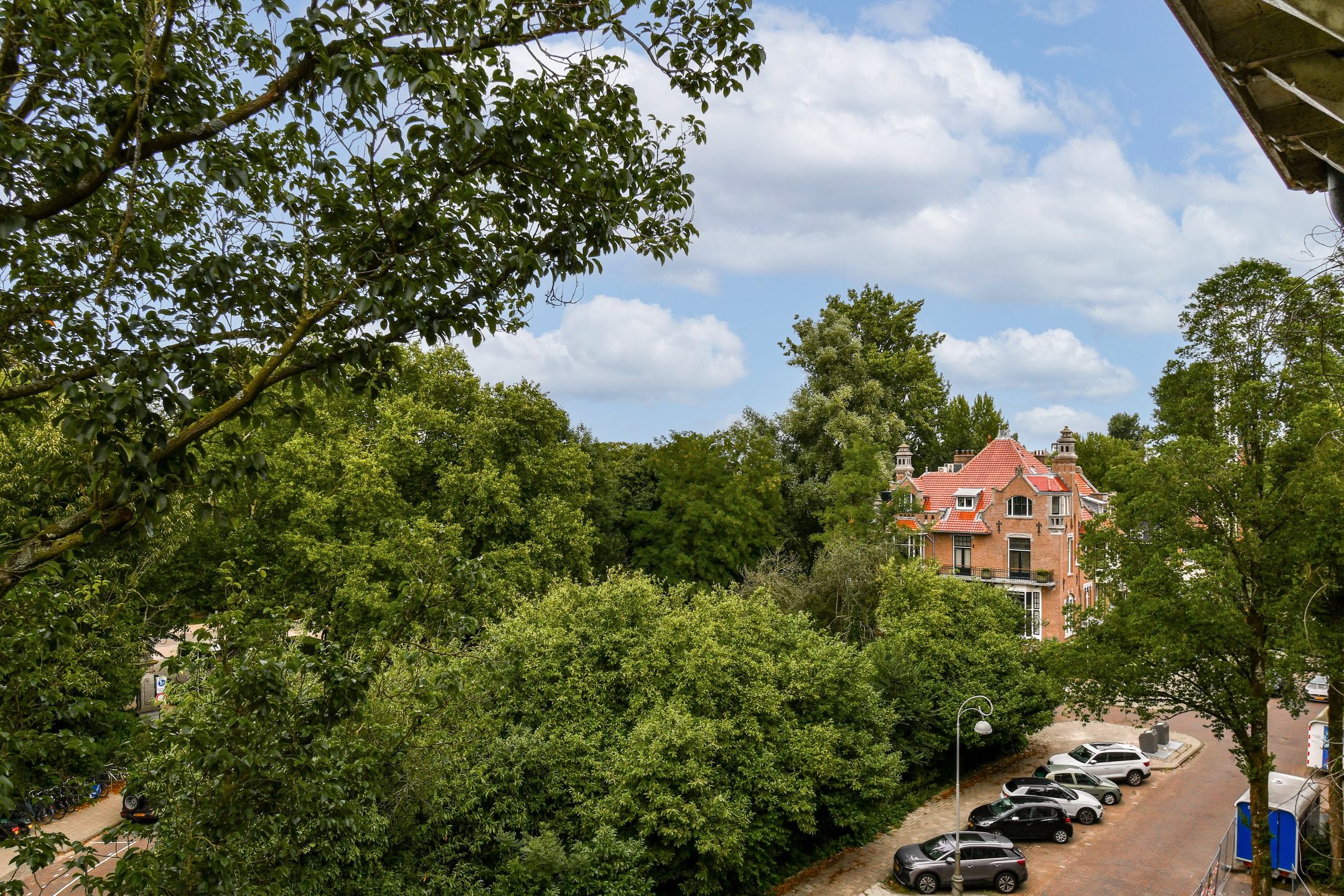 Foto 9 van Van Eeghenstraat 107-3