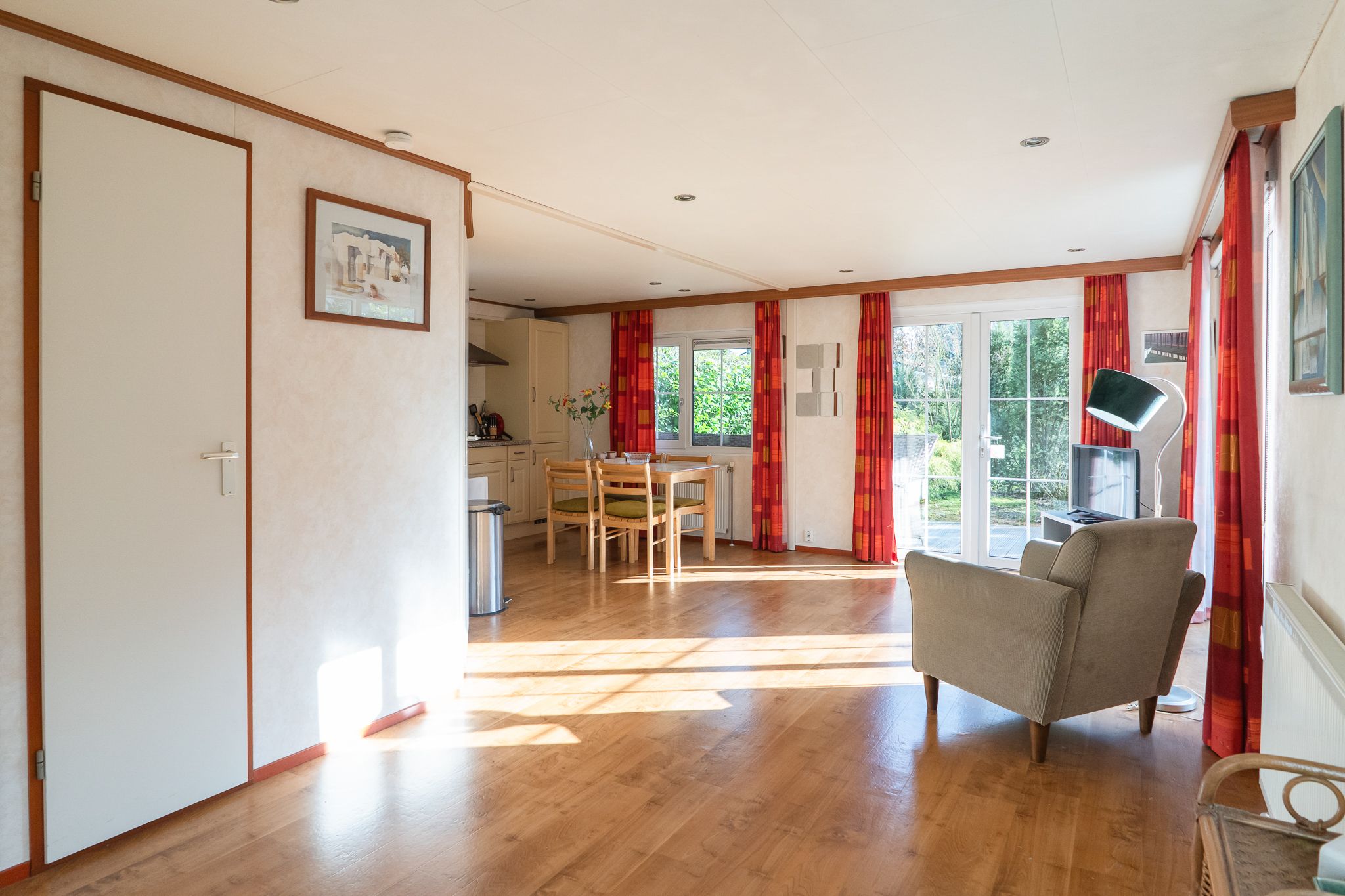 Foto 9 van Lange Zuiderweg 142-950