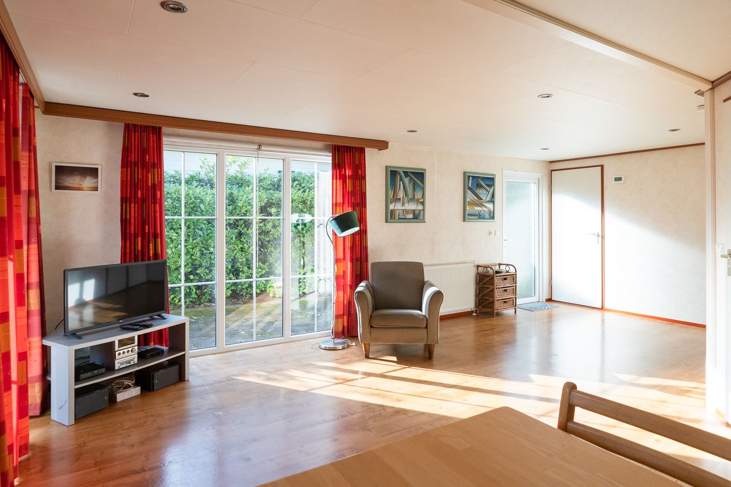 Foto 14 van Lange Zuiderweg 142-950