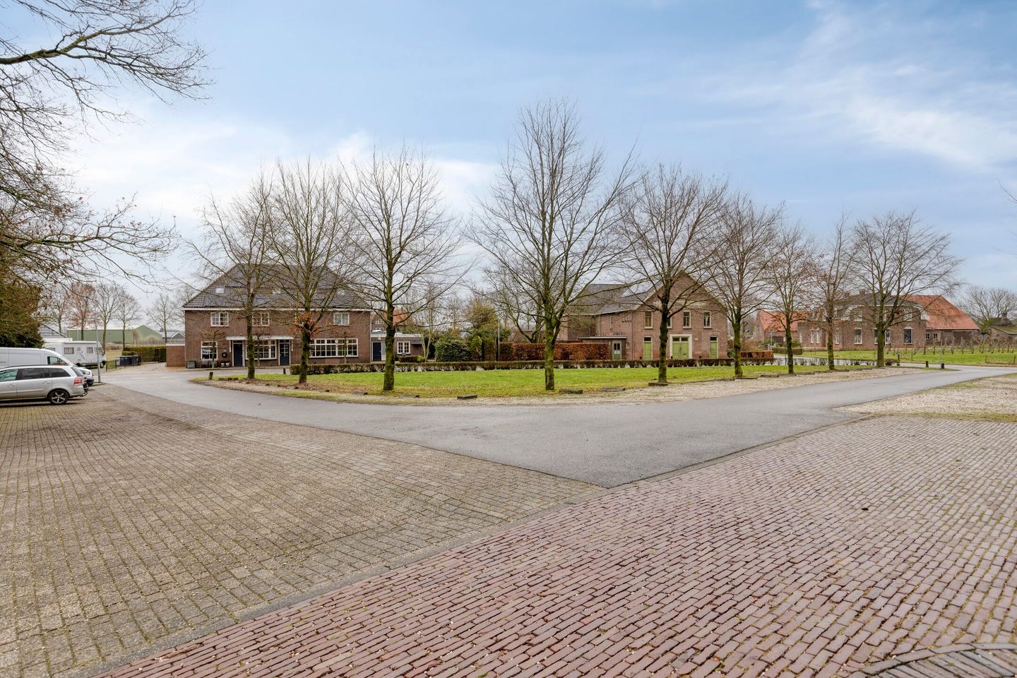 View photo 2 of Boomsestraat 2