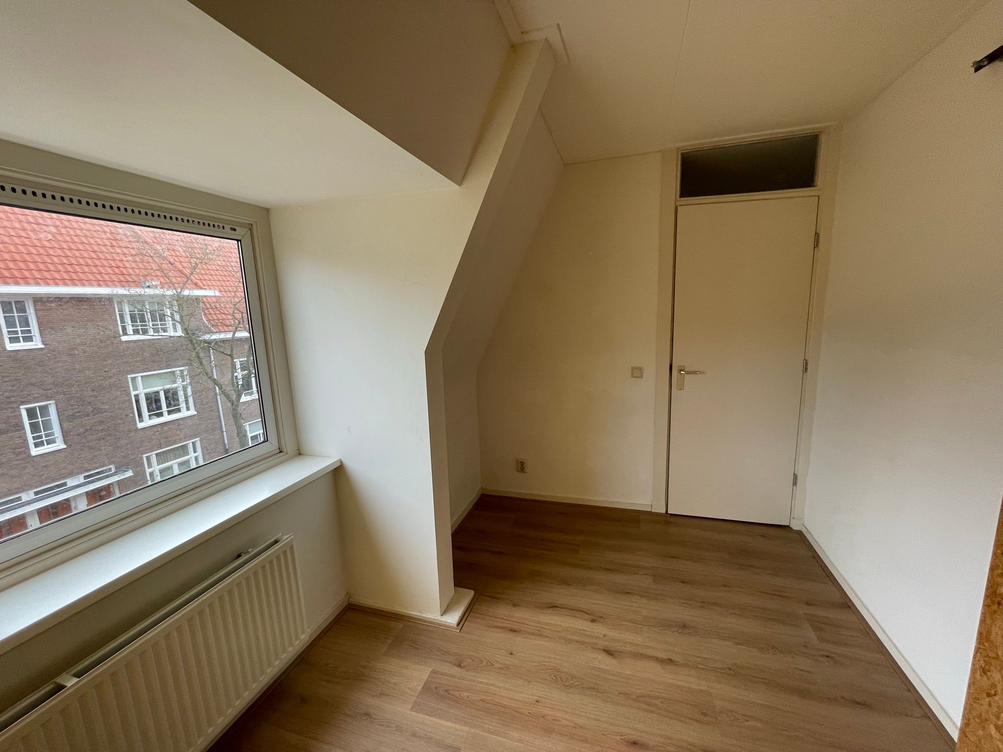 Photo 12 of Johann Keplerstraat 8-1