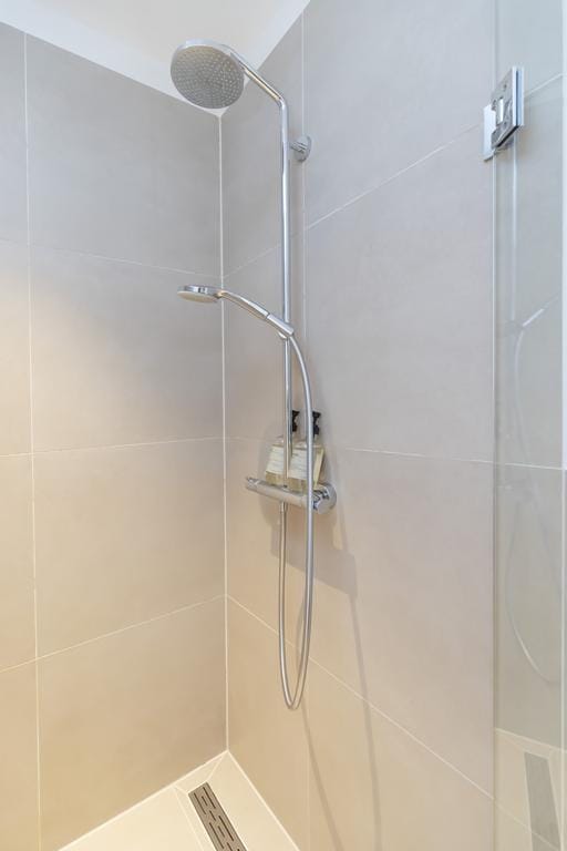 Foto 26 van Uiterwaardenstraat 366