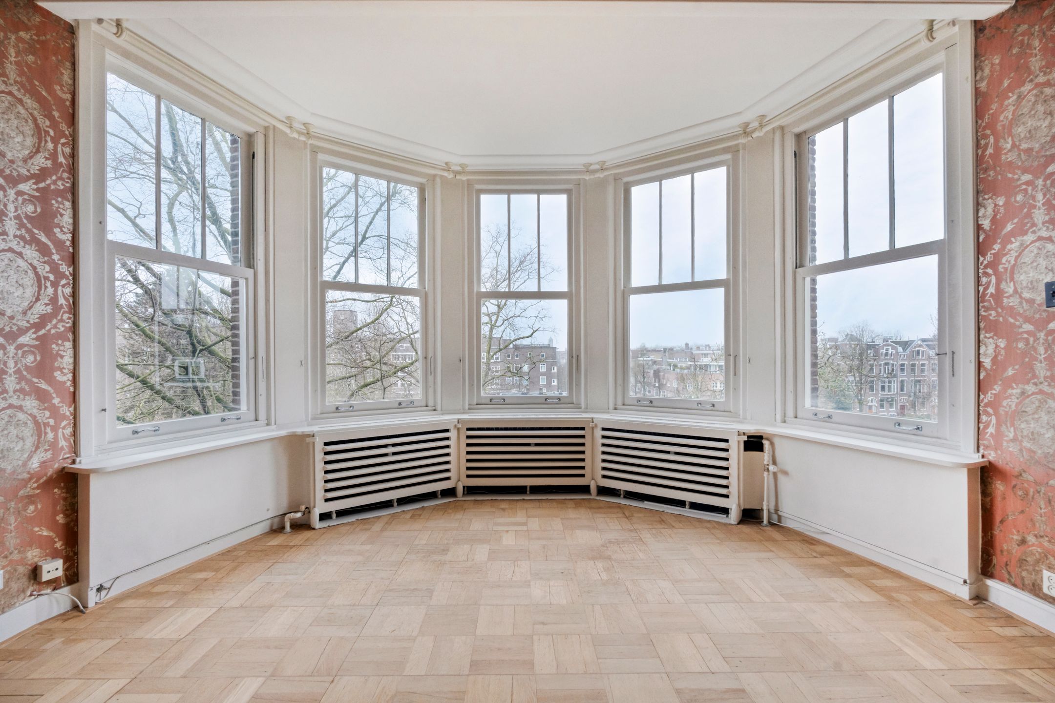 Photo 21 of De Lairessestraat 165-3K