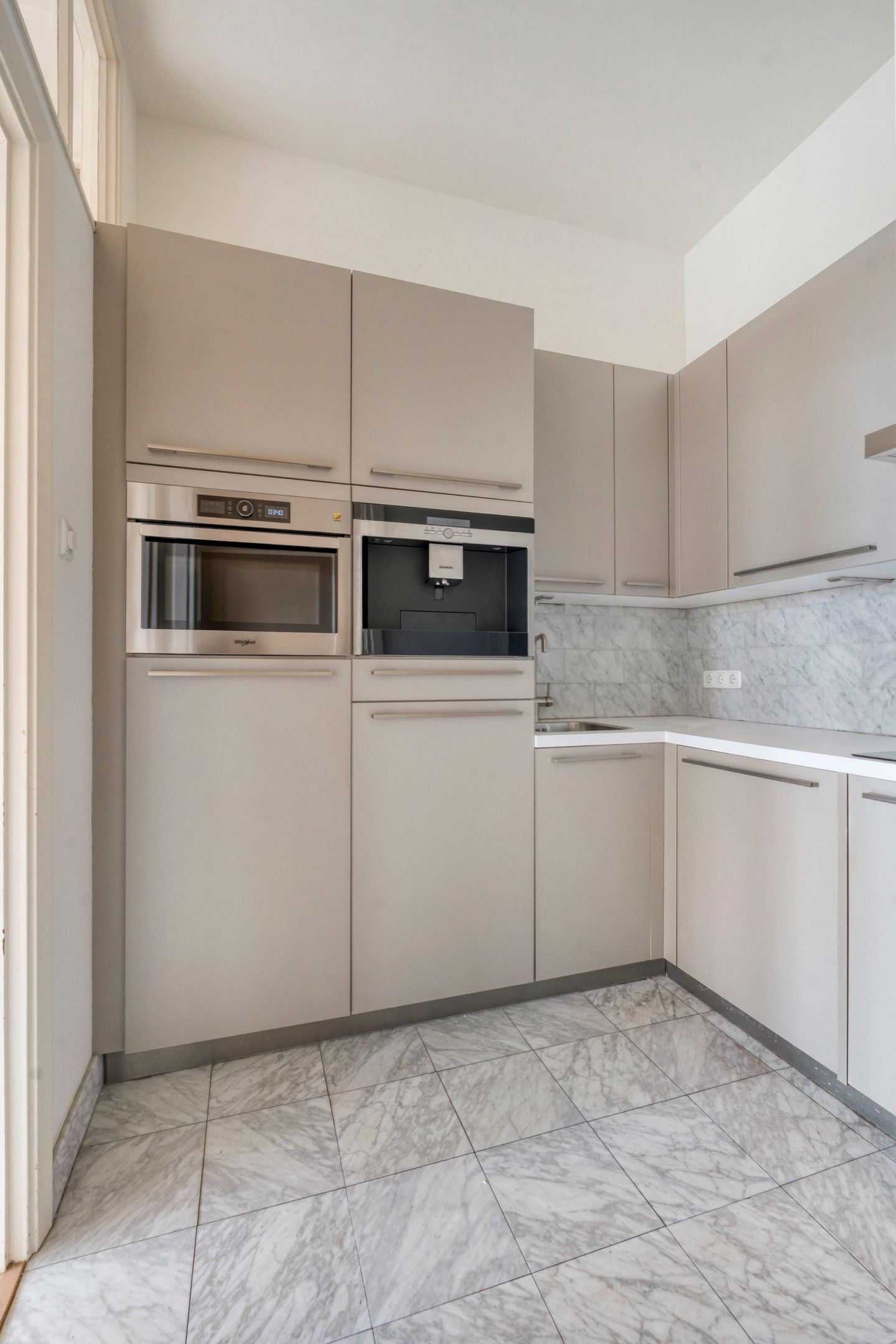 Photo 25 of De Lairessestraat 165-3K