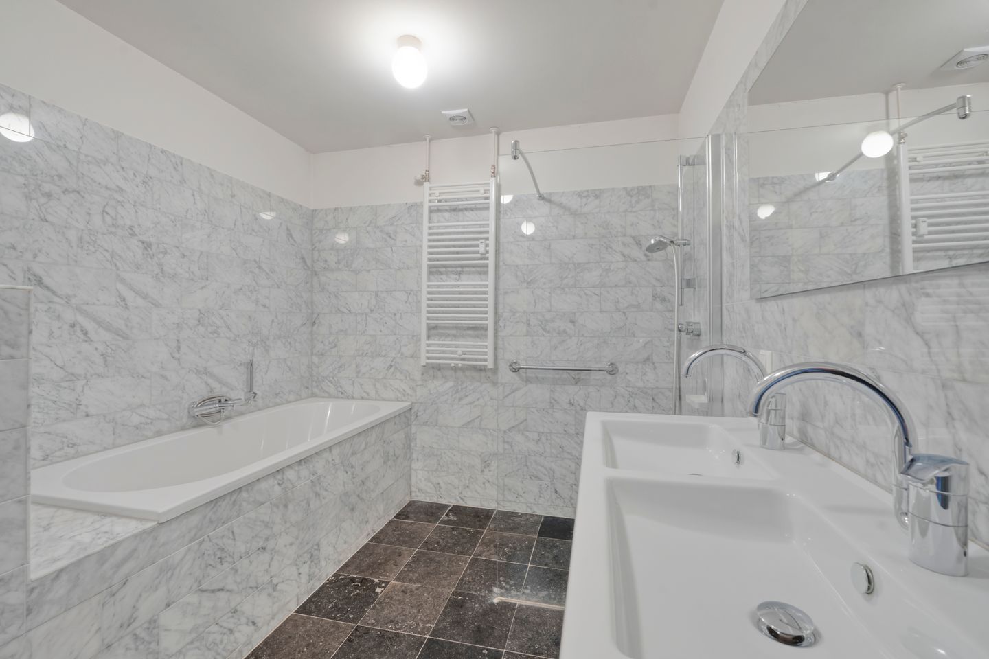 Photo 29 of De Lairessestraat 165-3K