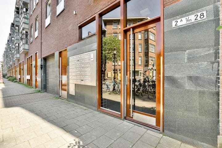 Foto 2 van Tolstraat 6-D