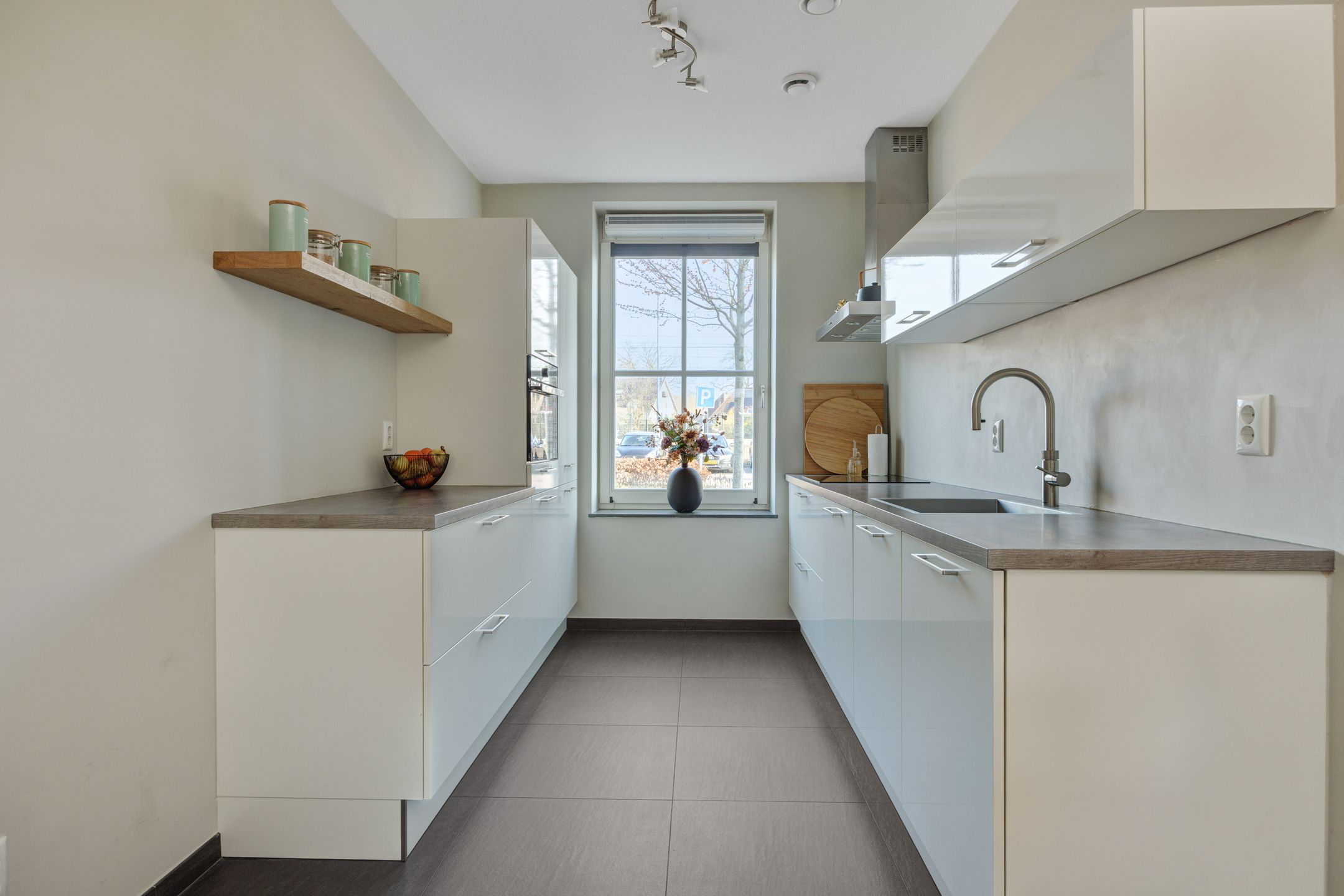 Modern terraced house with sunroom in Deurne railway zone — 14