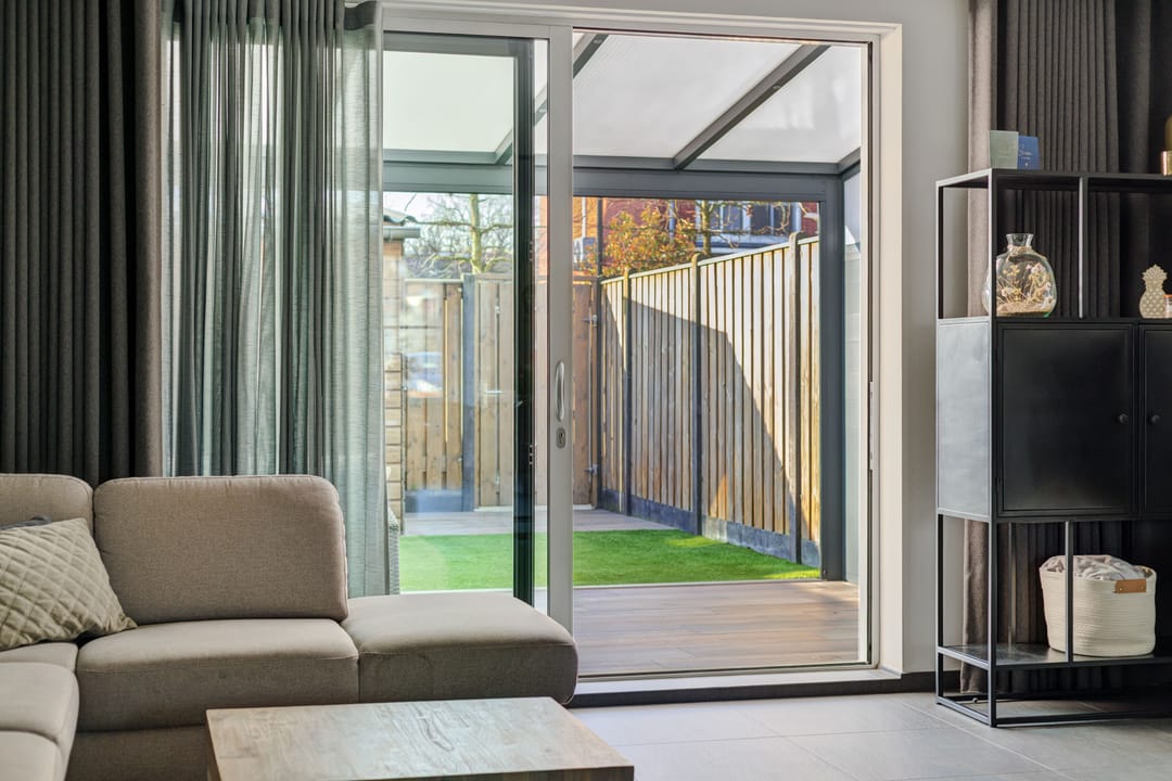 Modern terraced house with sunroom in Deurne railway zone — 27