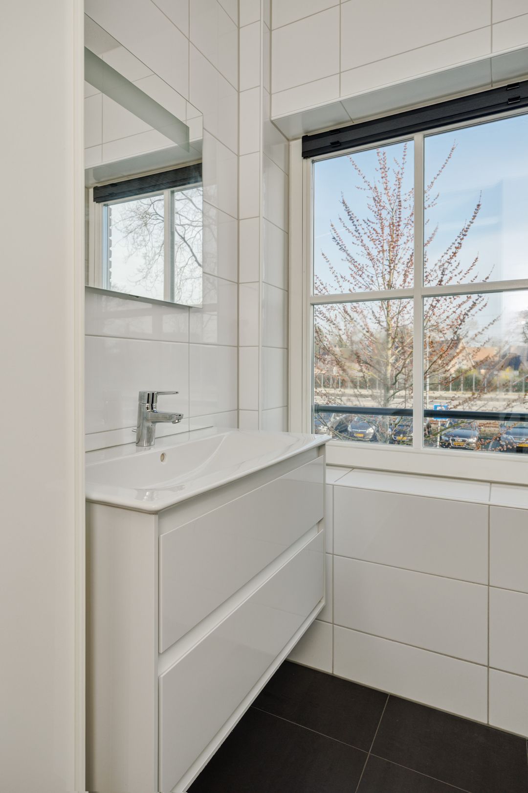 Modern terraced house with sunroom in Deurne railway zone — 23