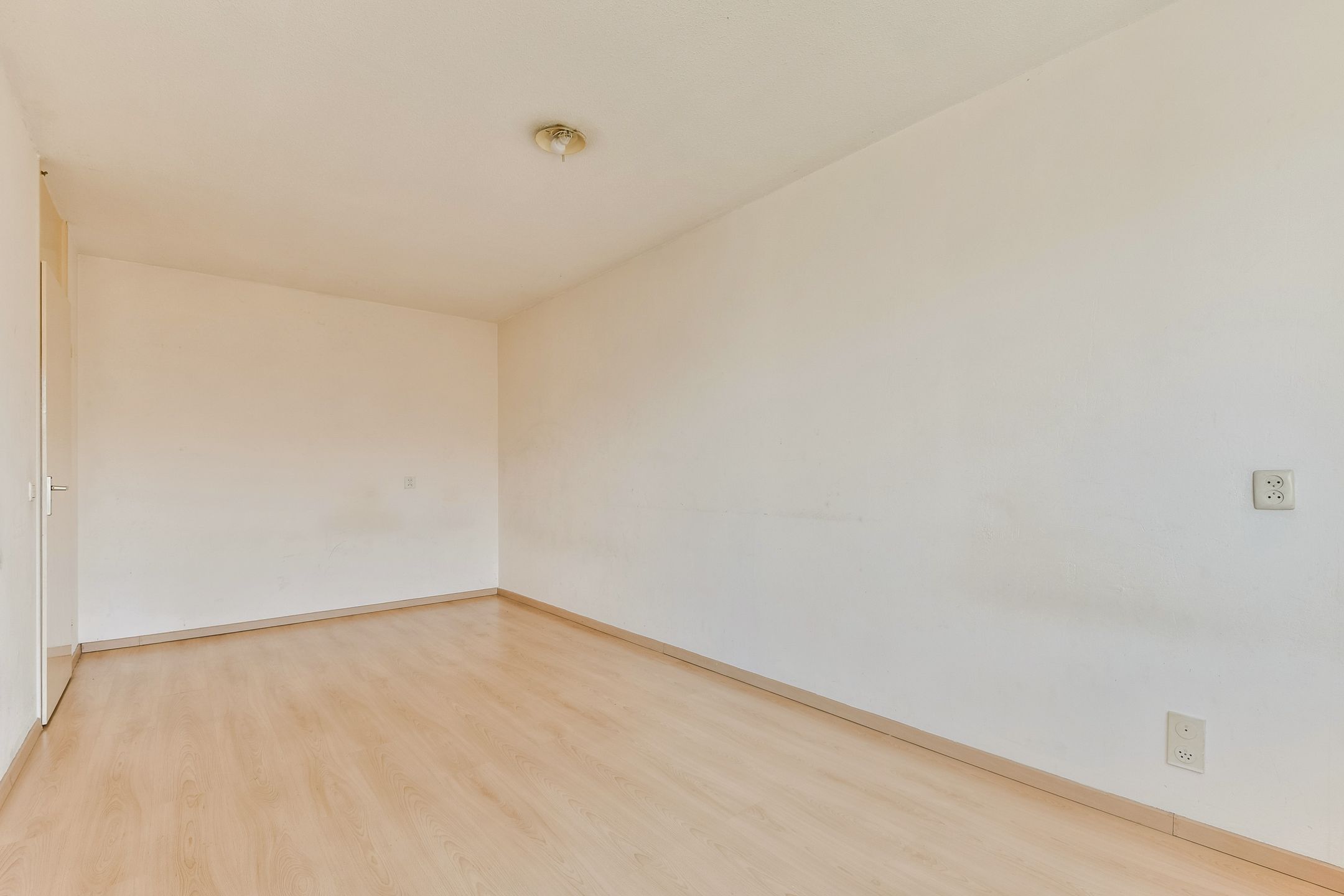 Photo 12 of Barbusselaan 161