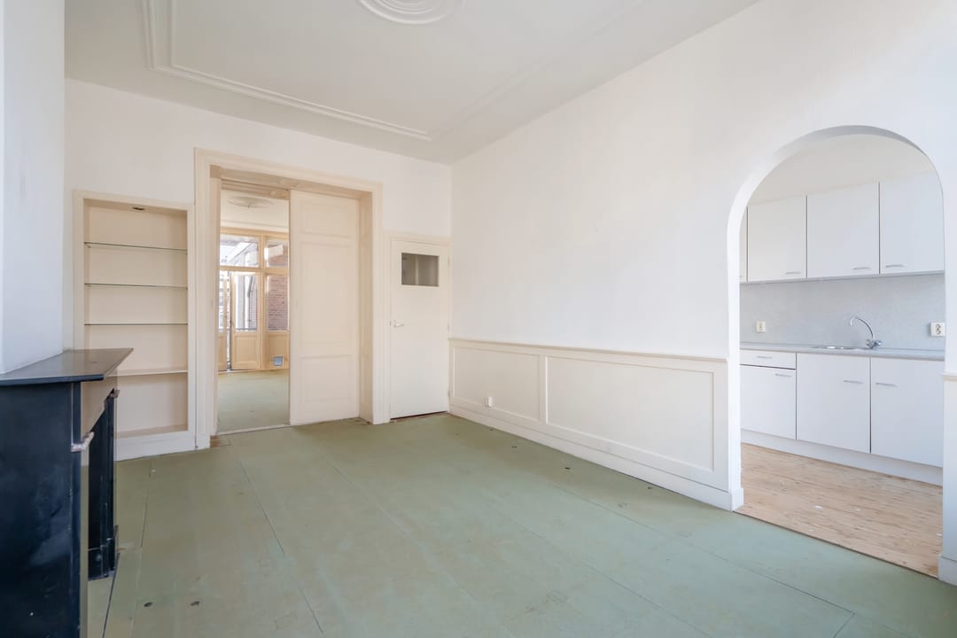 Photo 2 of Johannes Camphuijsstraat 132