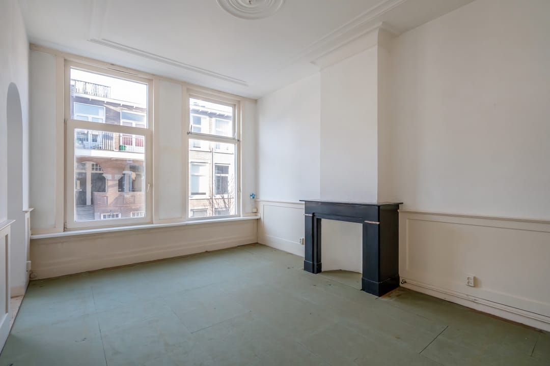 Photo 11 of Johannes Camphuijsstraat 132