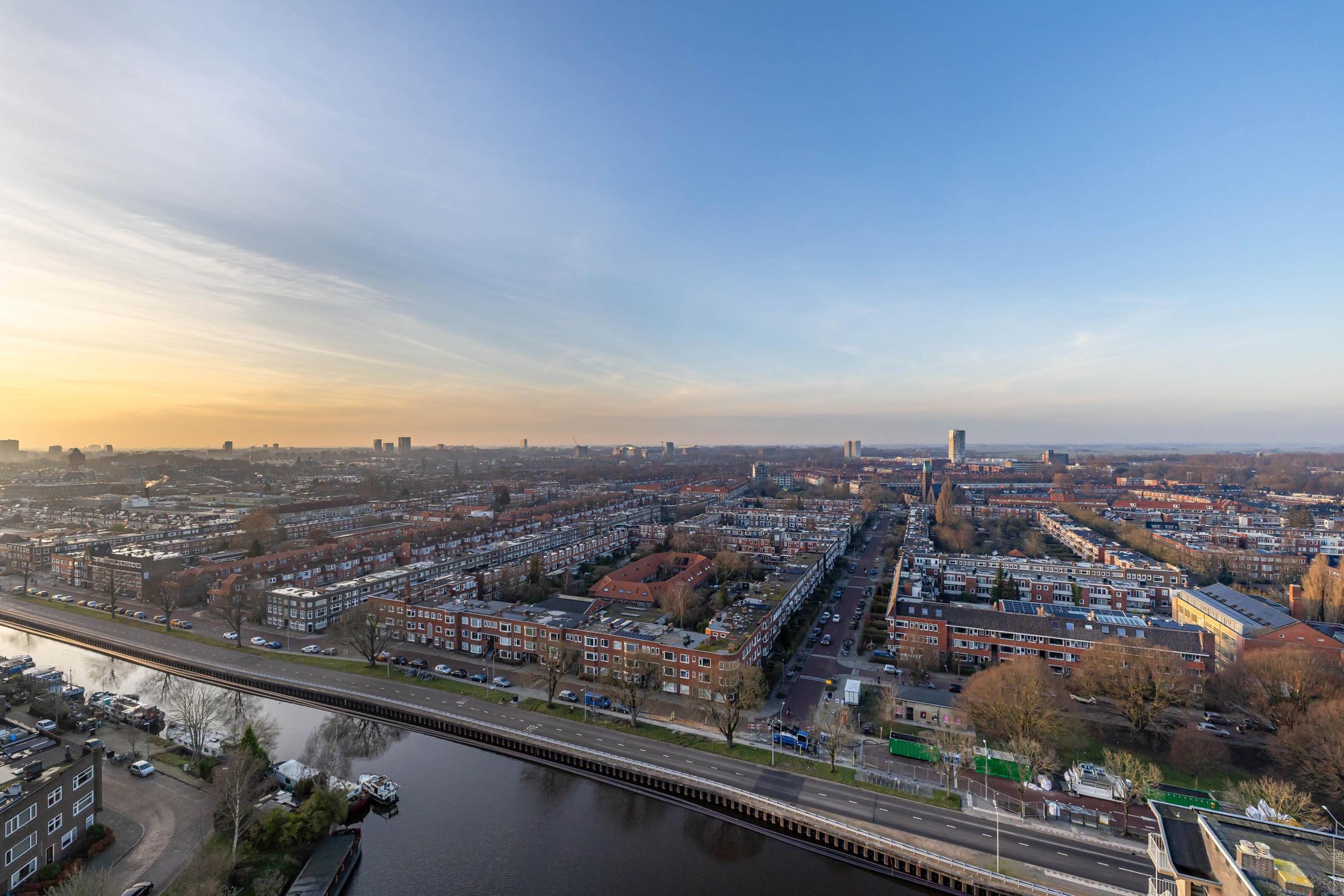 Foto 15 van Wielewaalplein 252