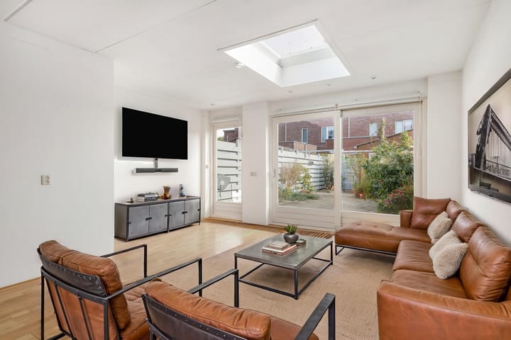 Photo 3 of C.J. Kieviethof 14