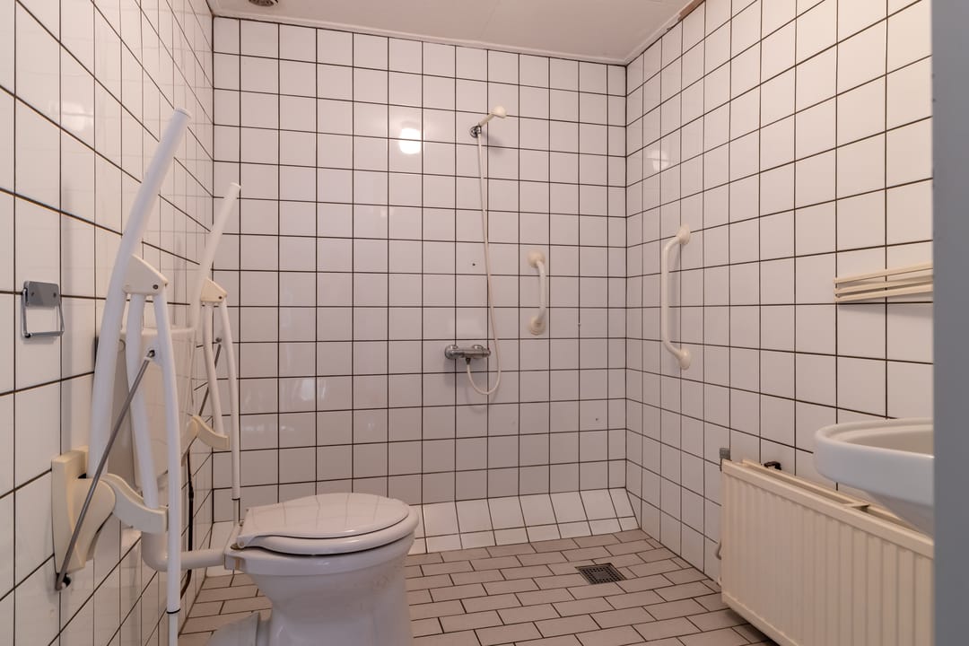 Photo 16 of De Warren 38