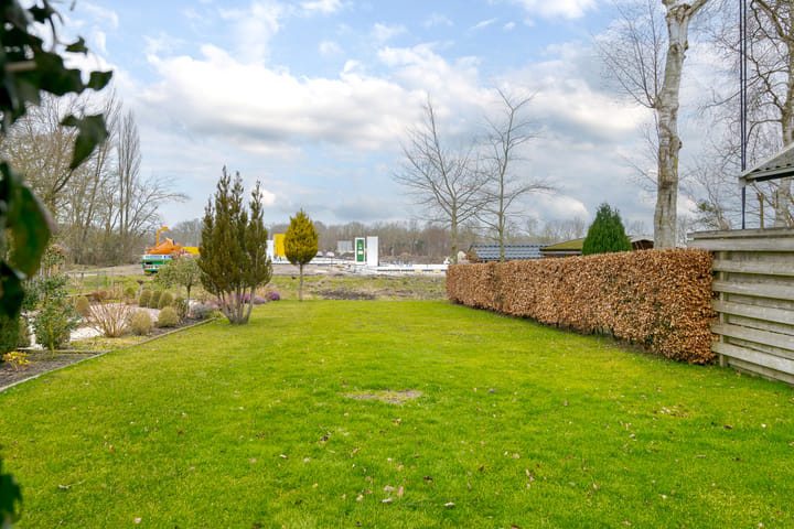 Photo 2 of J.P. Santeeweg 46