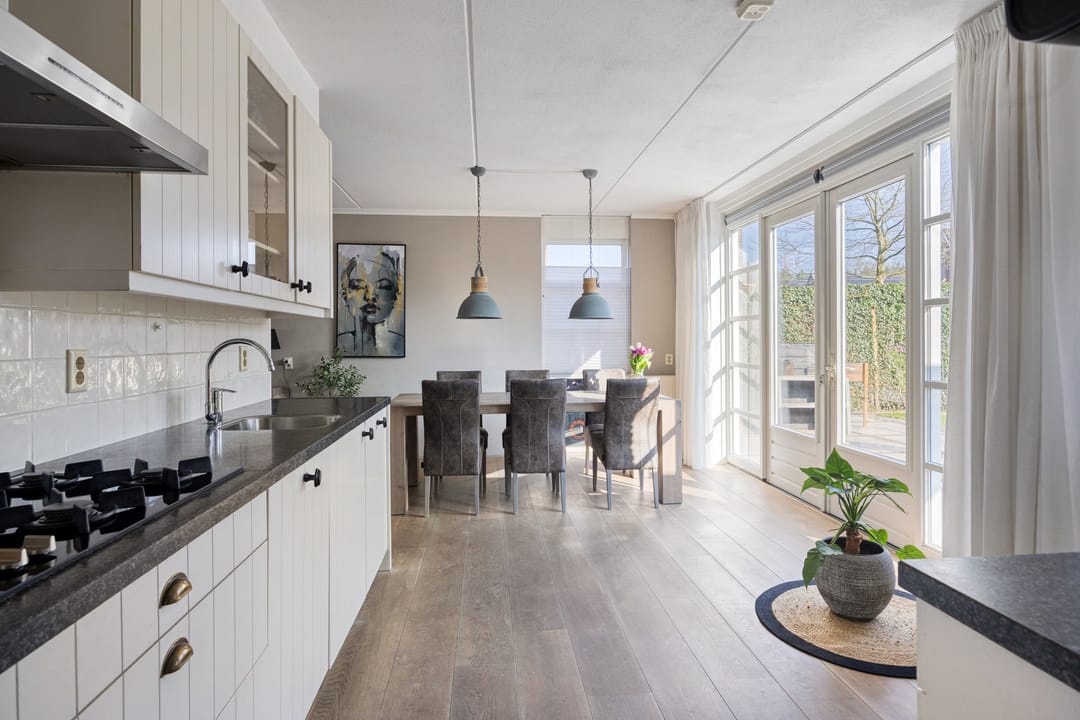 Photo 8 of Mauritsweg 3