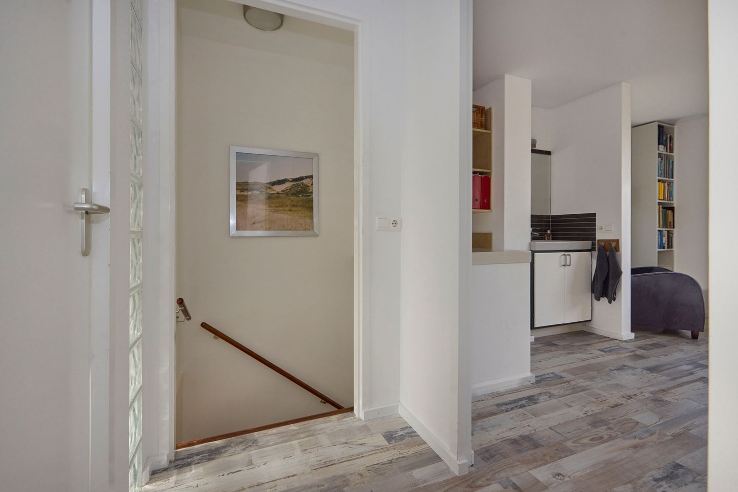Spacious family home with 6 bedrooms and free view — 48