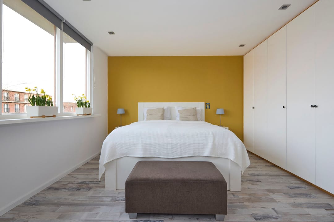 Spacious family home with 6 bedrooms and free view — 51