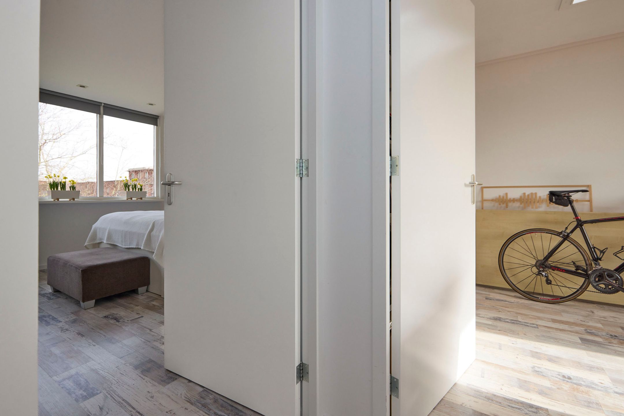 Spacious family home with 6 bedrooms and free view — 56