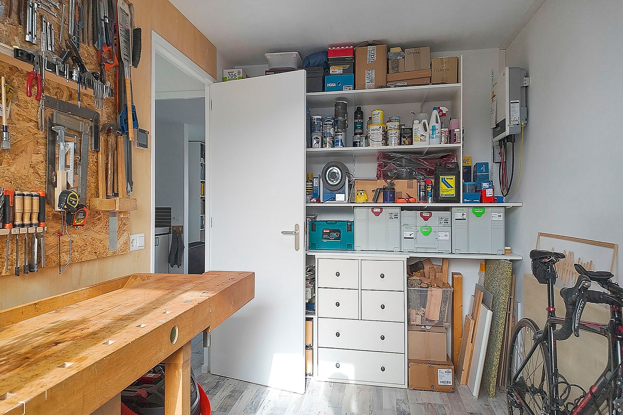 Spacious family home with 6 bedrooms and free view — 59