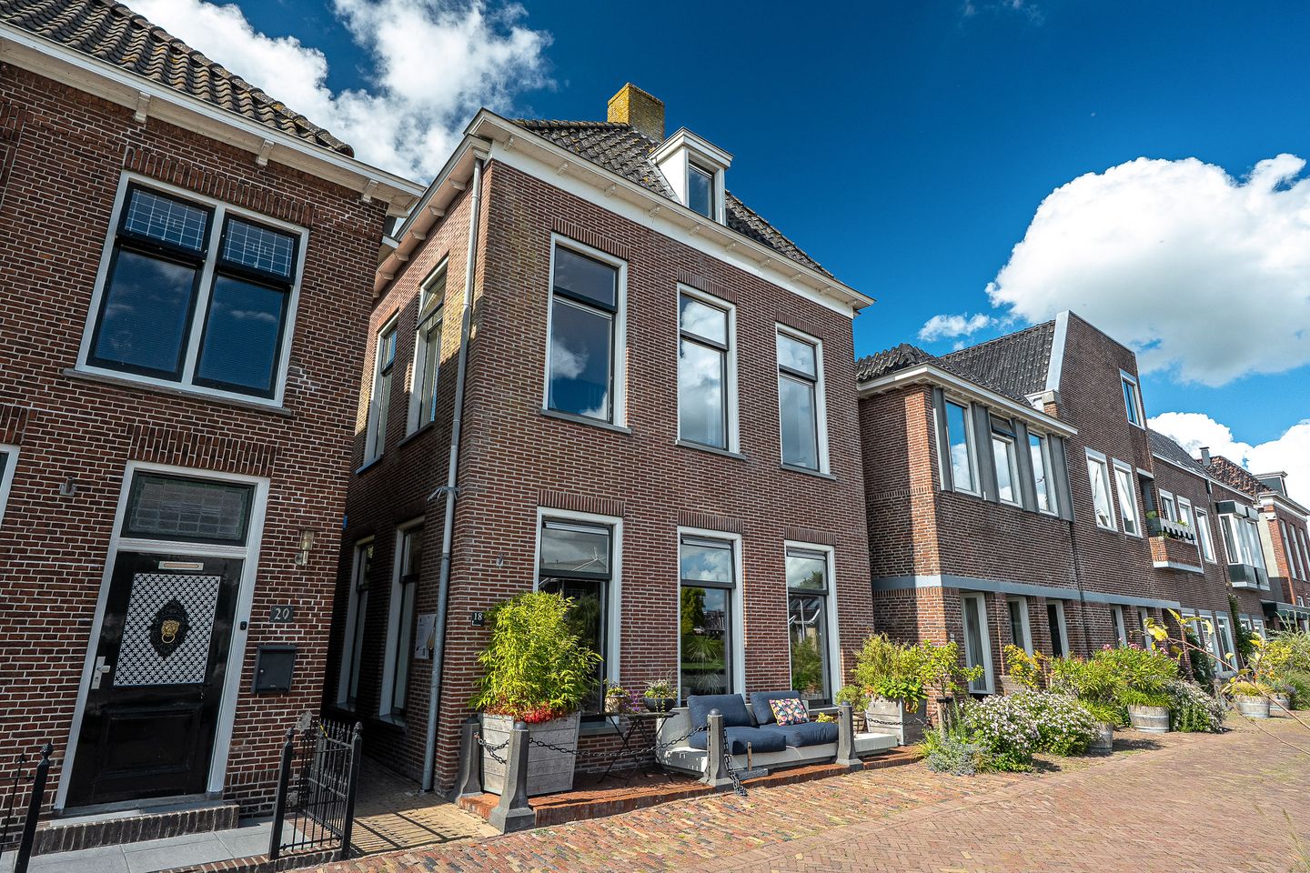 Foto 4 van Iewâl 18