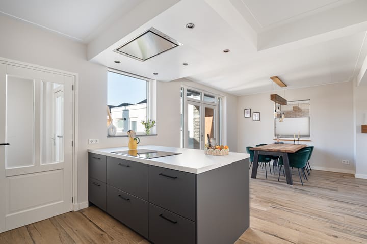 Photo 3 of Laan van Mariëndael 38