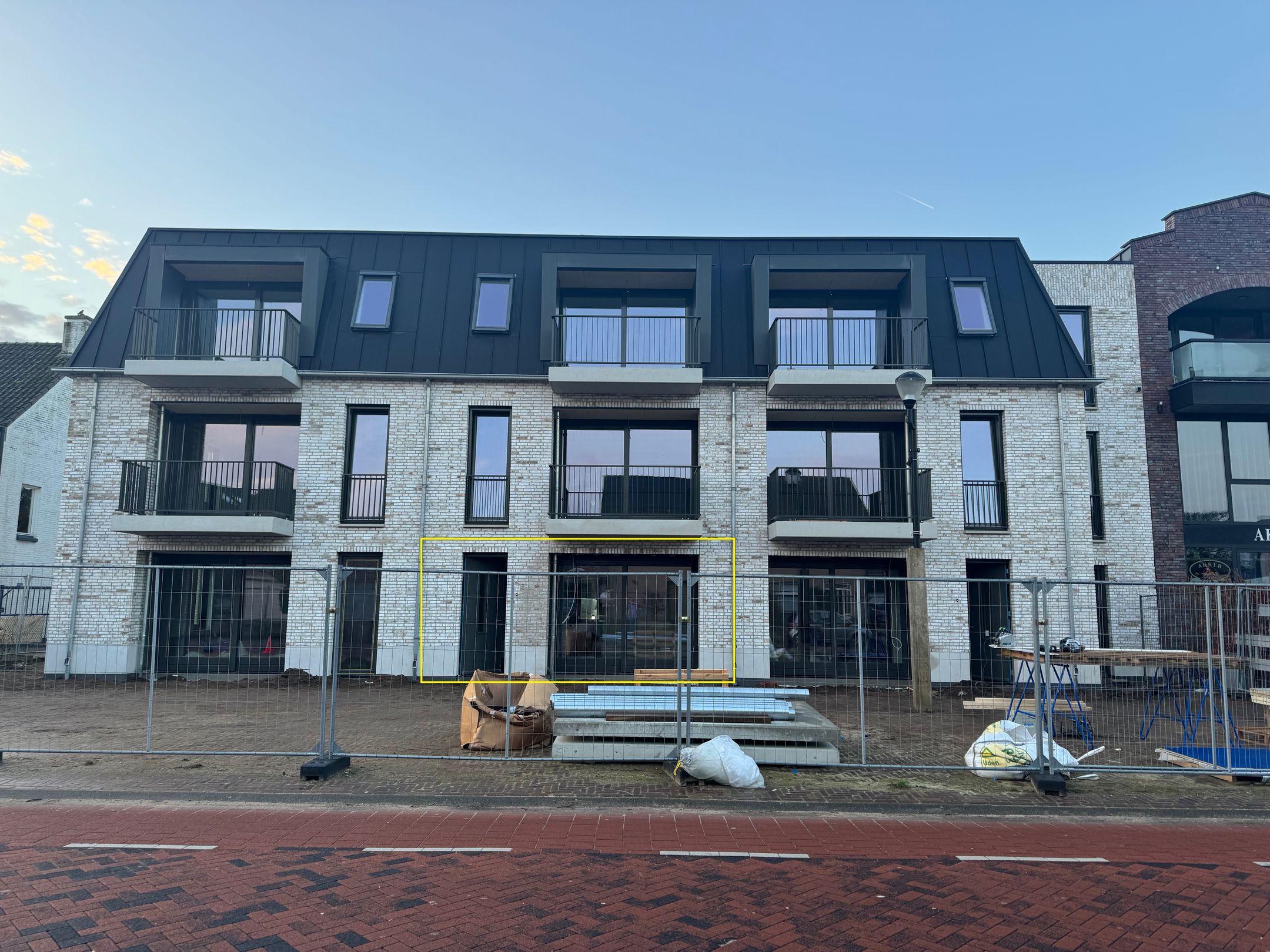 Buying a house in The Netherlands., 't Dorp 11-A