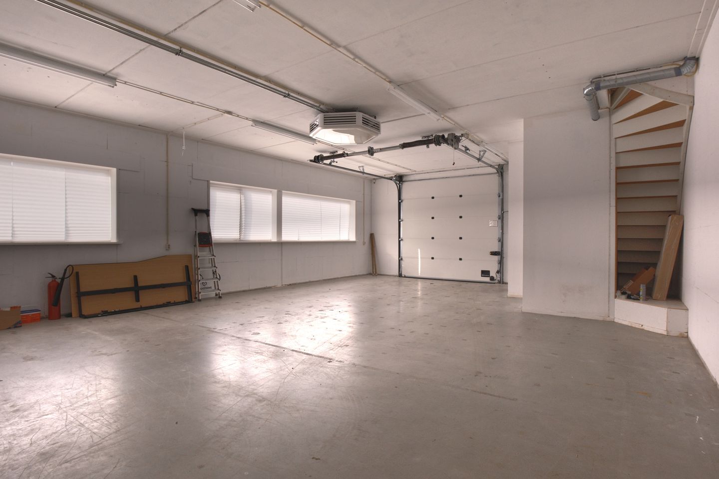 Bekijk foto 5 van Neerlandia 3