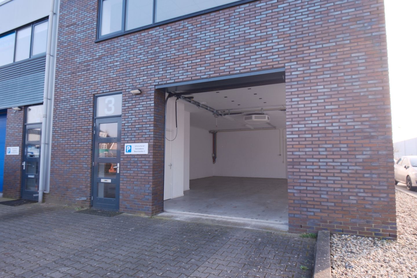 Bekijk foto 2 van Neerlandia 3